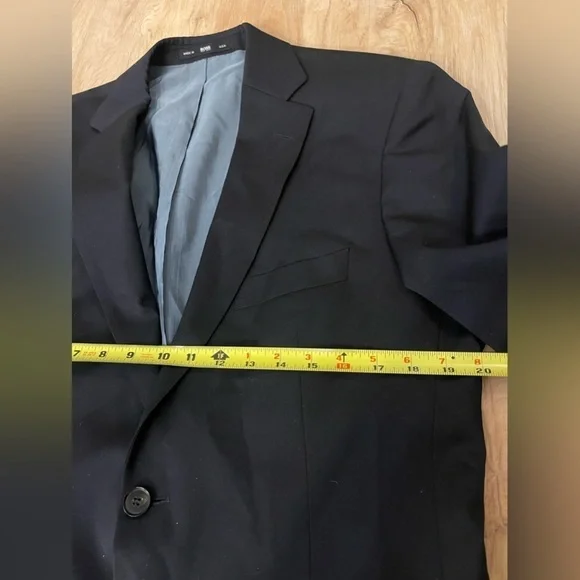 Hugo Boss Super 100 Navy Blue Two Button Sport Coat 100% Virgin Wool 40 L